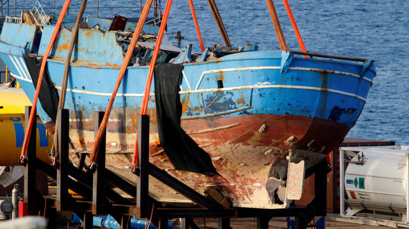 Itália

Socorristas italianos recuperaram 217 corpos de um barco que naufragou no Mar Mediterrâneo em 2015, matando cerca de 500 imigrantes. 