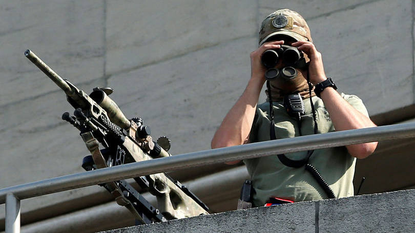 Segurança: a Polícia aumentou a presença de efetivos e bloqueou a passagem de veículos no perímetro da festa