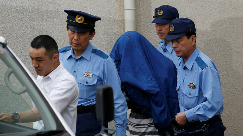 Japão

Imagem mostra o momento da prisão de Satoshi Uematsu, o homem acusado de ter atacado com uma faca os pacientes de um centro de deficientes em Sagamihara, a 50 quilômetros de Tóquio. O incidente deixou ao menos 19 pessoas e deixou 26 feridos.