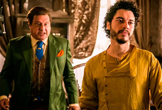 Olívia vê Lucas e Sophie se beijando. Martim volta para a fazenda e Afrânio se enfurece