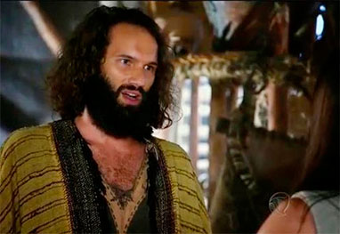 Calebe fala do amor que sente por Noemi. Confiante, Marek afirma que os hebreus jamais chegaram à Jericó. Melquias conta a Acã e Gibar sobre o tesouro que viu no palácio