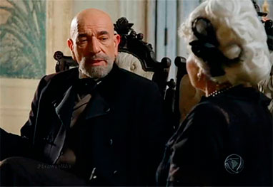 Juliana tenta ir até Miguel para avisá-lo da pretensão de Maria Isabel, mas tia Joaquina não deixa. Quintiliano chega em casa arrasado e é consolado por Tomás e Filipa.