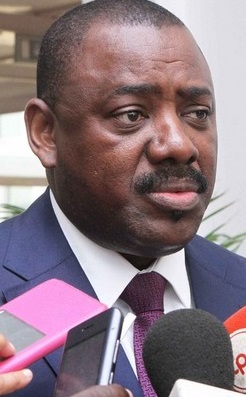 O encontrou com os responsáveis das empresas chinesas em Angola contou com a presença do titular da pasta da Construção