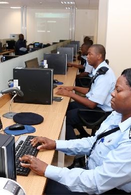 O ministro das Telecomunicações e Tecnologias de Informação,