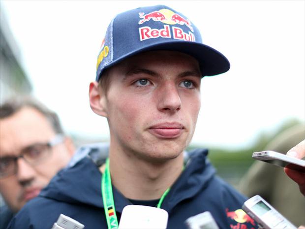 Com apenas 18 anos, Max Verstappen já é um dos principais pilotos da Fórmula 1 e apresenta estilo agressivo