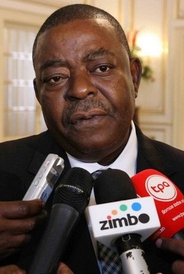 Perante esse facto (fuga de quadros no sector da agricultura), o ministro Marcos Nhunga frisou que um trabalho de fundo será feito para se inverter o quadro.