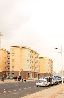 Alguns edifícios e apartamentos das centralidades do Kilamba e do Sequele