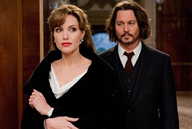 Atores são amigos desde que contracenaram juntos no filme O Turista, em 2009