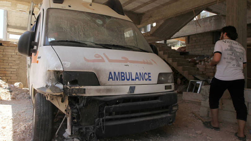 Ataque em Aleppo: balanço de vítimas pode aumentar, já que algumas pessoas estão presas nos escombros