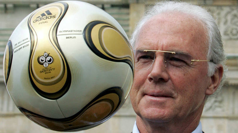 Alemanha  O ex-jogador e ídolo do futebol alemão Franz Beckenbauer se tornou alvo de uma investigação na Suíça. Ele é suspeito de lavagem de dinheiro e corrupção durante o tempo em que encabeçou o comitê organizador da candidatura da Alemanha para sediar a Copa do Mundo de 2006. 