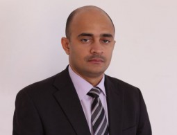 Segundo a agenda de trabalho, na sexta-feira 16, Paulo Rocha, que far-se-á acompanhar por directores de vários departamentos sob a sua tutela