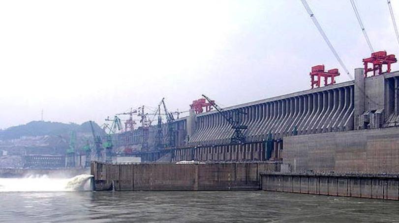 Três Gargantas: a estrutura permitirá que embarcações superem um desnível de cerca de 113 metros