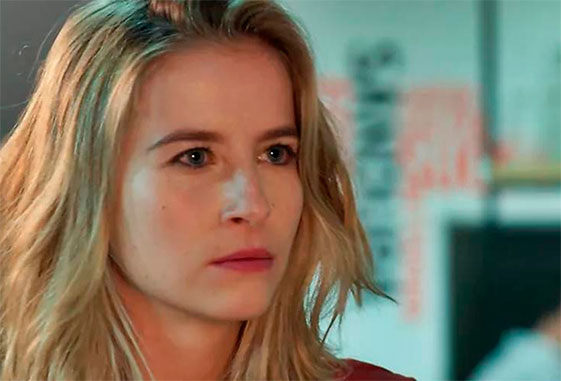 Bárbara arranha o carro de Andrea, por ciúme de Gabriel. Ricardo afasta Bárbara de Gabriel e Giovane, e pede que Joana assuma a assessoria da dupla.