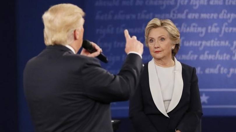 Trump e Clinton: candidatos evitaram até aperto de mãos ao chegar no estúdio