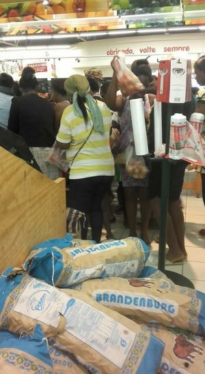 Núria Paim, funcionária pública de 32 anos, reside no Rangel, no centro de Luanda, e tem todos os meses uma renda de casa de 68.000 kwanzas para pagar.