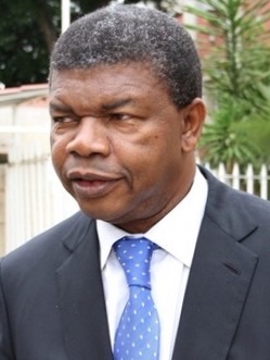 Ao discursar na sessão de abertura da 30ª reunião da Comissão Mista Permanente de Defesa e Segurança Angola-Zâmbia, declarou que o clima de paz no país permite construir