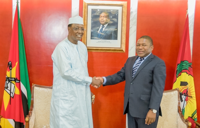 O Presidente da República, Filipe Jacinto Nyusi, recebeu, esta segunda-feira, o chefe de estado do Chade, Idriss Deby.