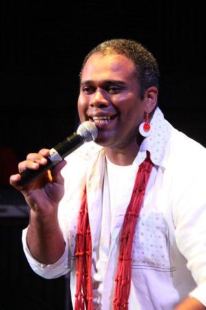 A revelação do abandono prematuro e definitivo dos palcos e estúdios foi feita pelo próprio músico ao Jornal de Angola