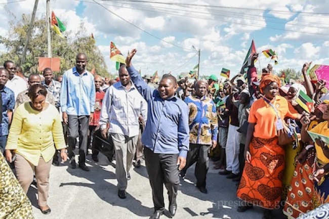 PRESIDENTE DA REPÚBLICA ORIENTA, EM NAMPULA, A REUNIÃO NACIONAL DE AVICULTURA