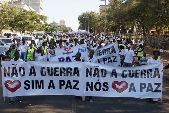 EM NAMPULA CRENTES CLAMAM PELA PAZ E UNIDADE NACIONAL