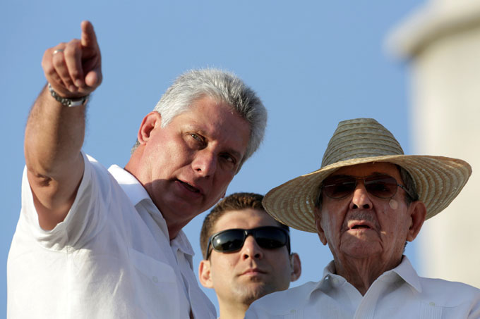 Cuba: "o companheiro Díaz-Canel não é um novato nem um improviso", declarou Raúl quando o designou em 2013 para o segundo posto político em importância de Cuba