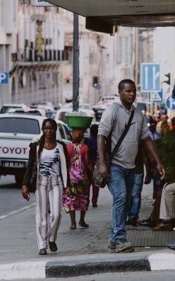 Cada angolano já deve 1.557 USD ao estrangeiro