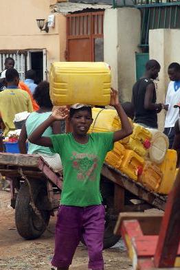 Transbordo do rio Kwanza limita fornecimento de água em Luanda