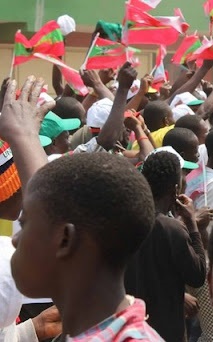 Militantes da UNITA marcham neste fim-de-semana em várias cidades contra anulação do congresso