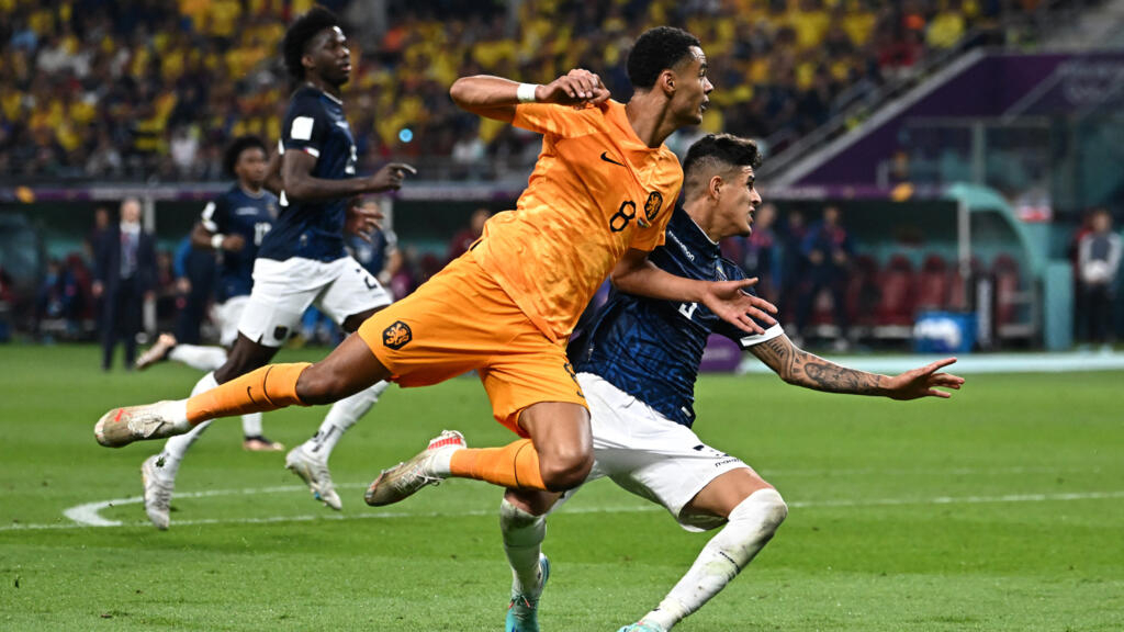 Países Baixos e Equador terminam jogo sem vencedor