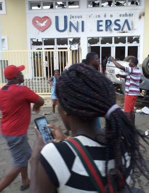 Igreja católica Universal arrecadou em média US$ 120 milhões por ano nos templos