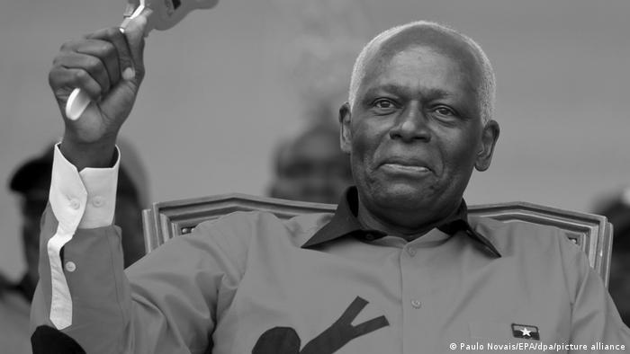 Quem foi José Eduardo dos Santos? Ditador ou arquiteto da paz?