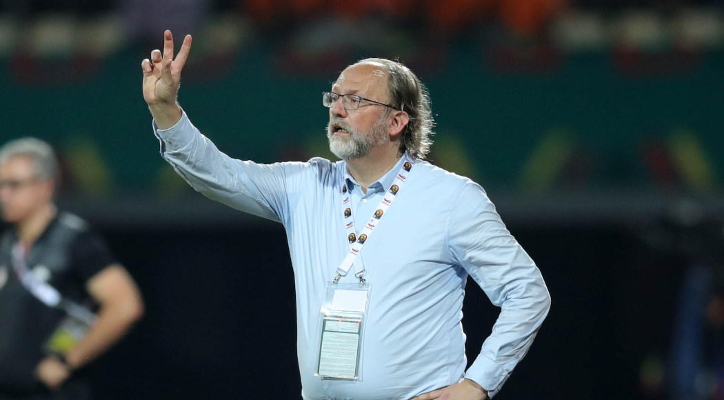 O jornaleiro belga Saintfiet leva a Gâmbia para um território desconhecido