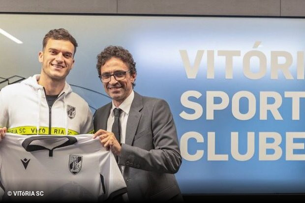 Felipe Estrella deixa Génova para assinar pelo Vitória SC