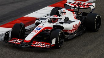 Magnussen pronto para grande teste na pista de rua