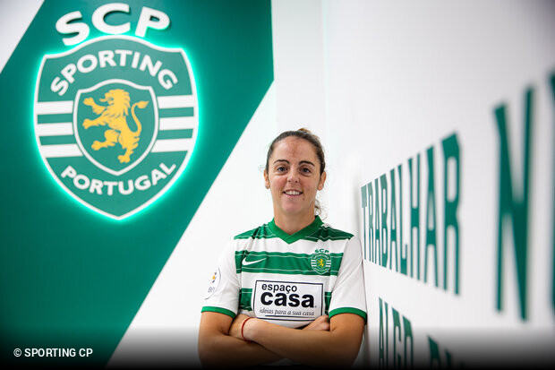 Sporting contrata internacional argentina com direito a mensagem especial