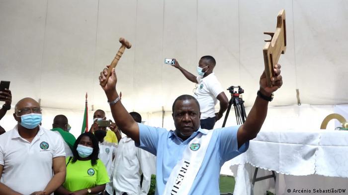 Presidência do MDM: Simango sucede a Simango