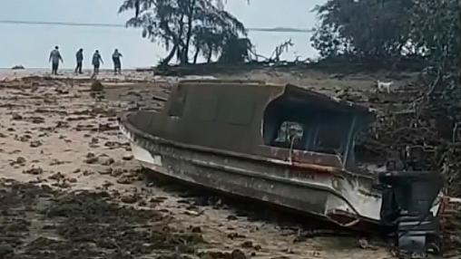 Sobrevivente em Tonga: "A parte mais assustadora foi quando as ondas me levaram para o mar"