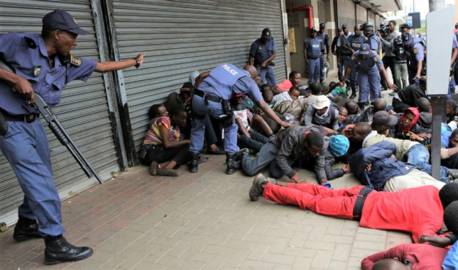 Governo moçambicano quer resolver problema de 6 mil moçambicanos em situação ilegal na África do sul