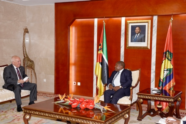 Embaixador dos EUA em Moçambique termina missão