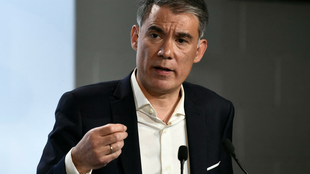 Partido socialista francês validou acordo eleitoral com esquerda radical