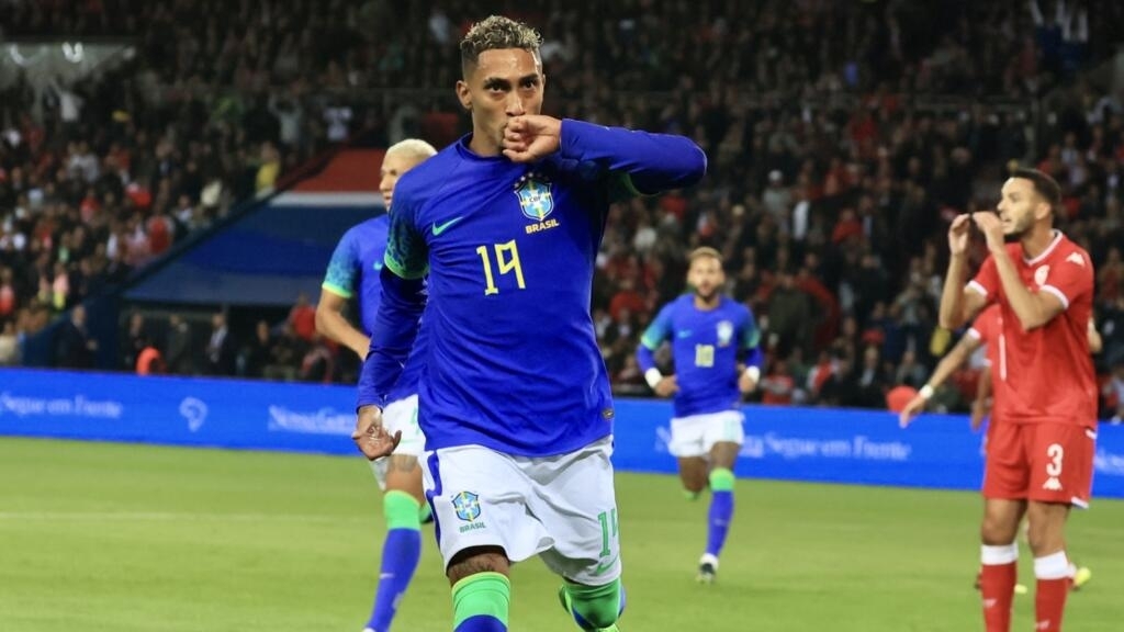 Brasil tem Sérvia pela frente no primeiro jogo