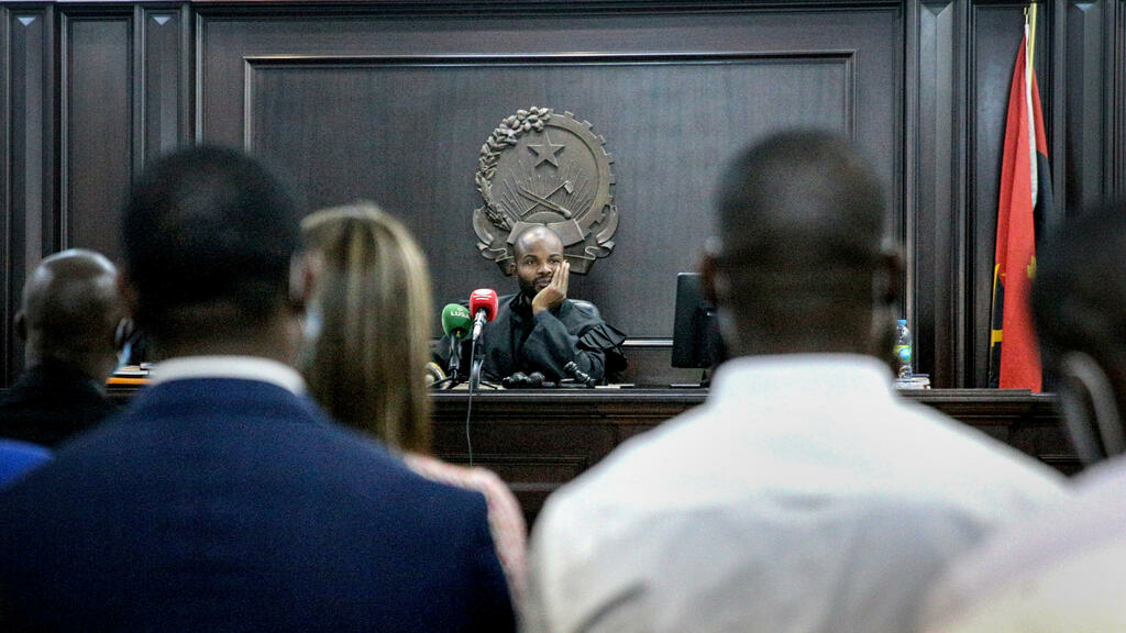 líder brasileiro da IURD condenado a 3 anos de cadeia