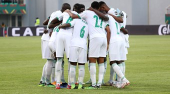 Senegal empata e Guiné perde, mas ambos chegam aos oitavos-de-final