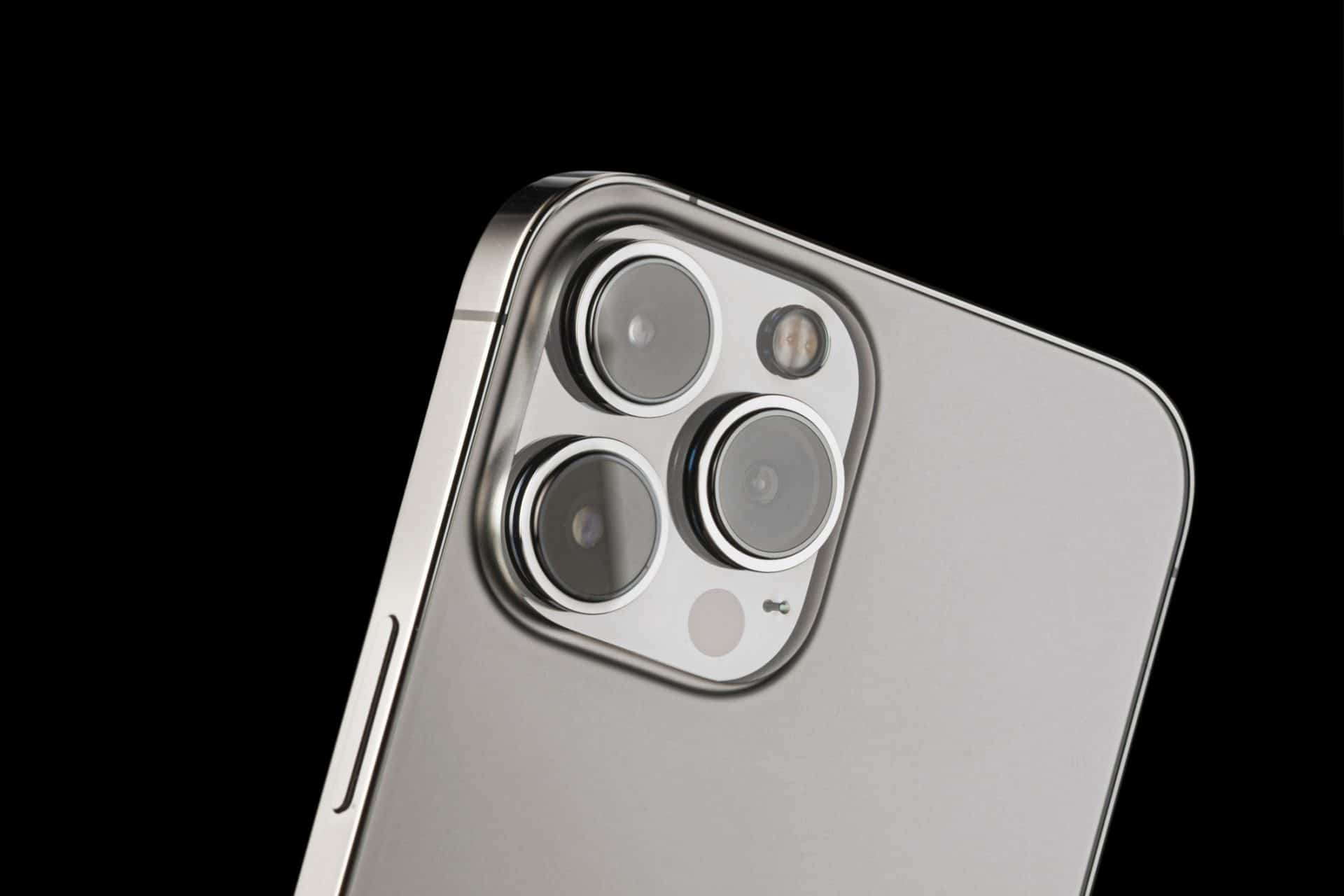 iPhone 14 Pro pode dar salto qualitativo nas câmaras: de 12MP para 48MP