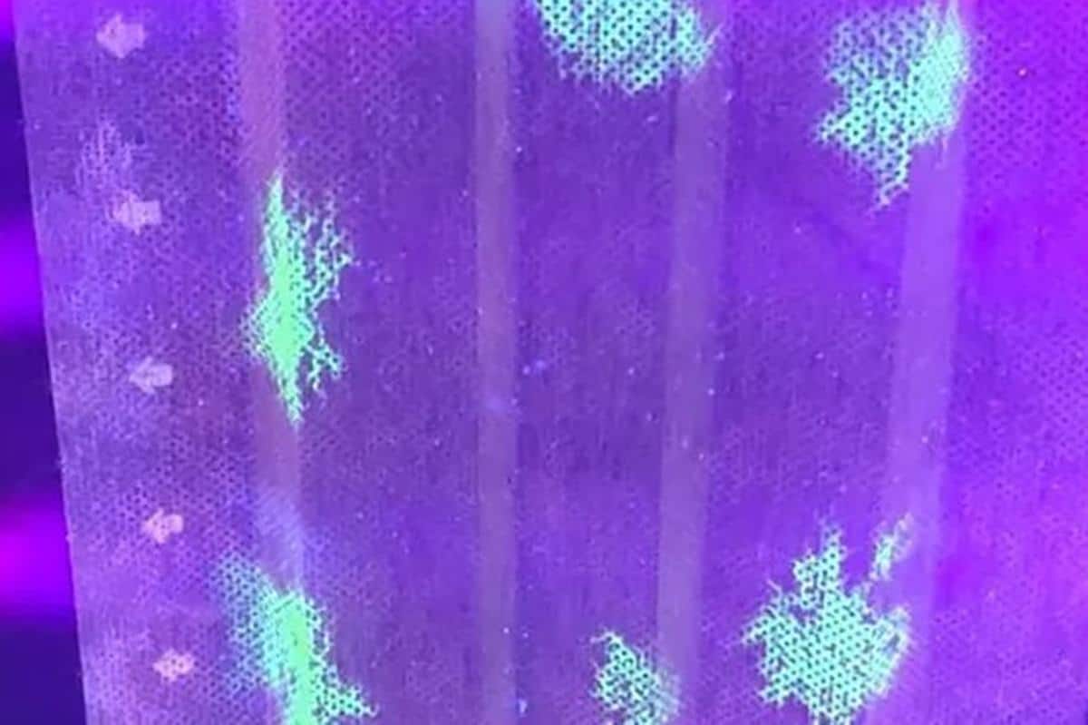 Desenvolvida máscara que brilha quando está em contacto com o vírus