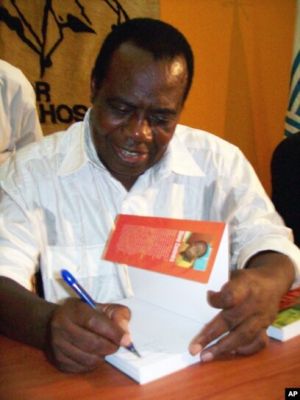 Morreu Siona Casimiro, decano dos jornalistas angolanos