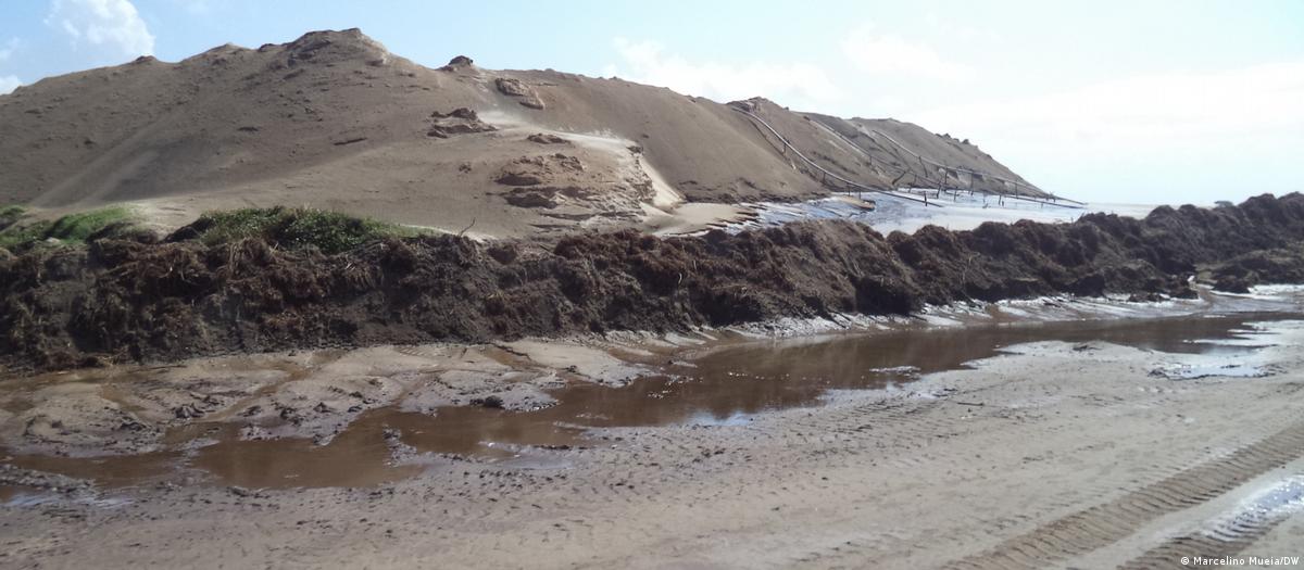 População em protesto contra mineradora chinesa na Zambézia