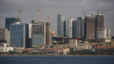 polícia de Luanda reprime vigília contra a detenção de activista