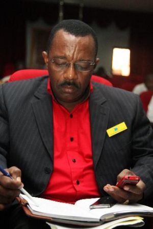 Aumenta crispação na CASA-CE