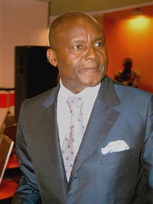 Mosquito deixa de ser dono da Soares da Costa